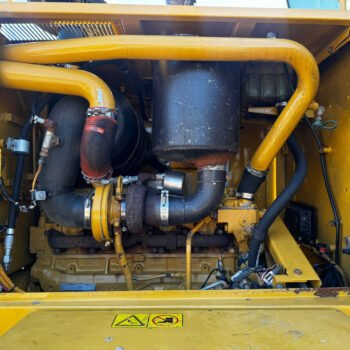 Caterpillar 140K grader