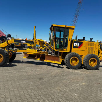 Caterpillar 140K grader