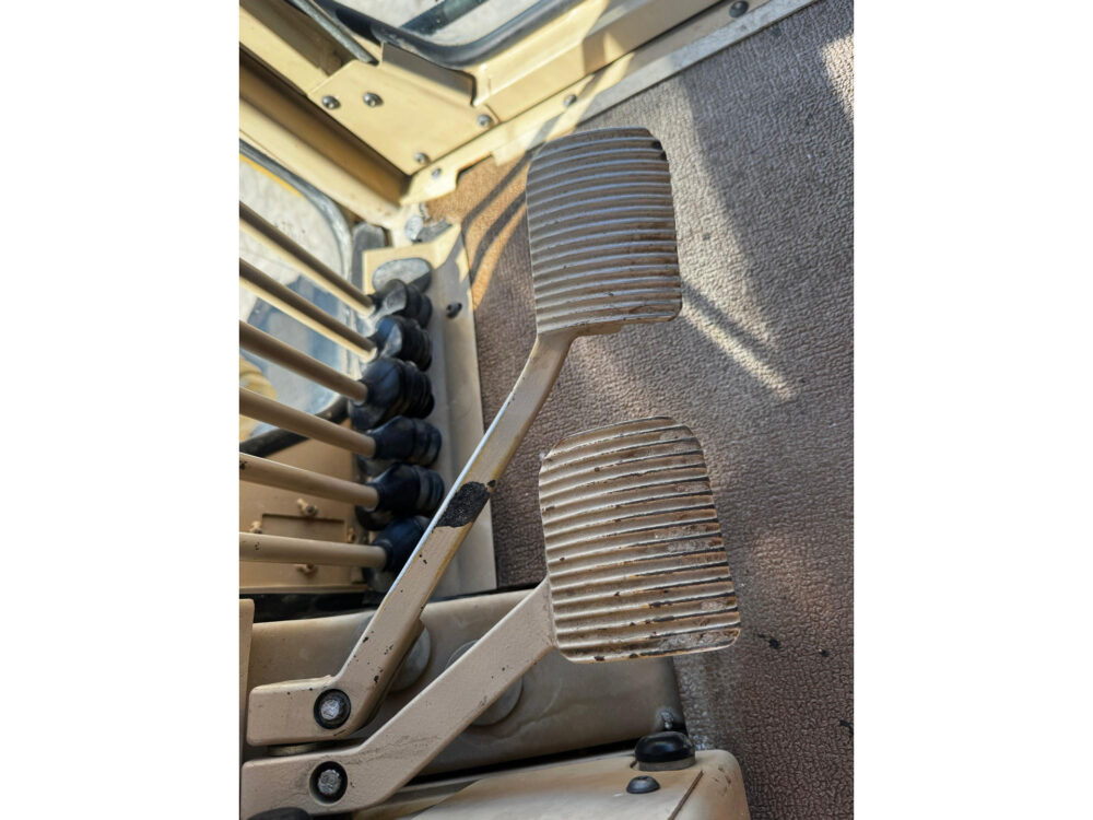 Caterpillar 140K grader