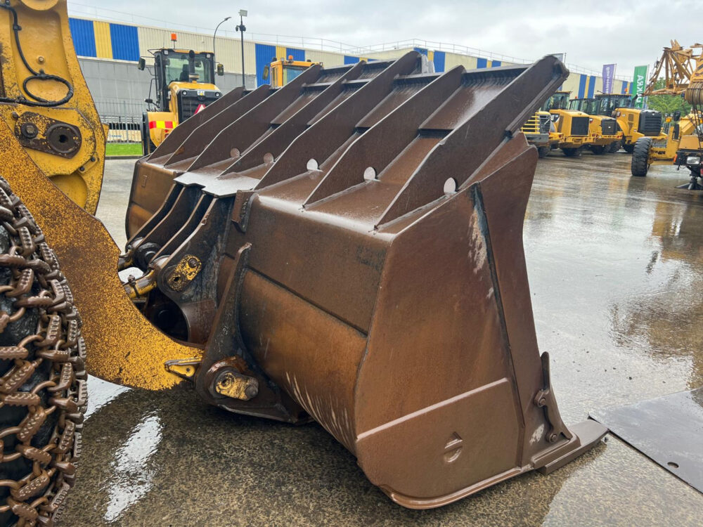 Caterpillar 980M wiellader