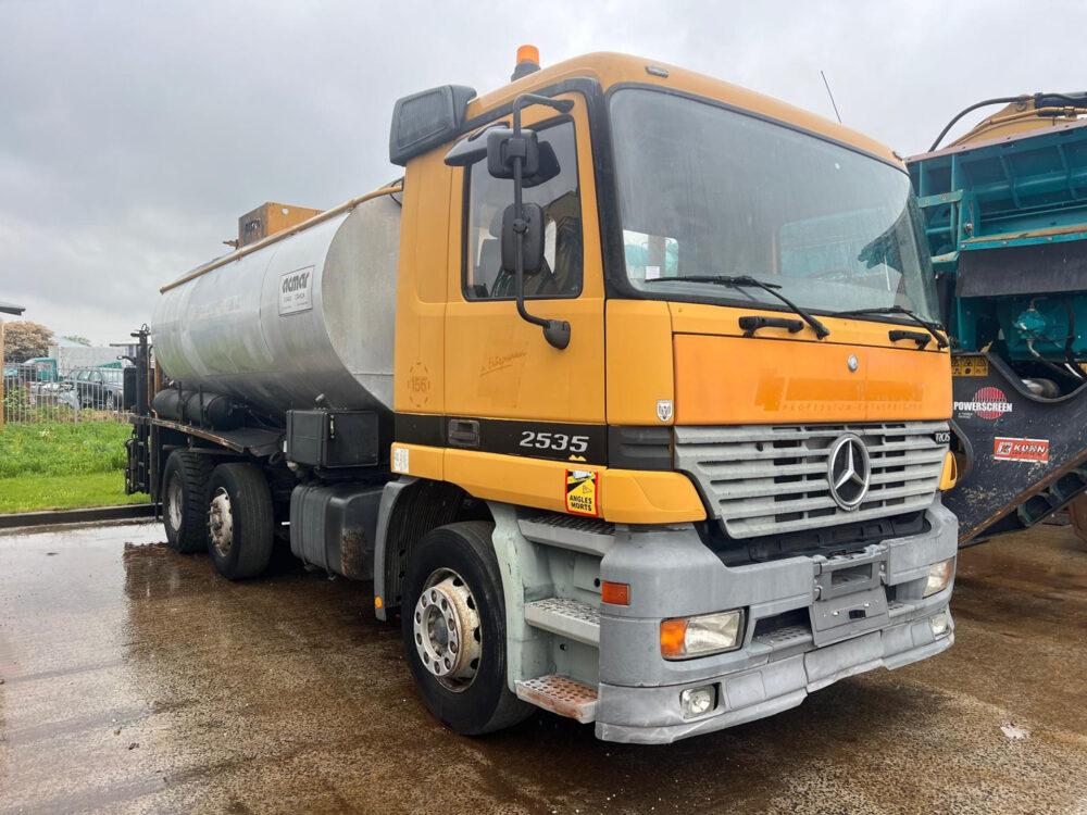 Mercedes-Benz 2535 ACMAR bitumen sprayer