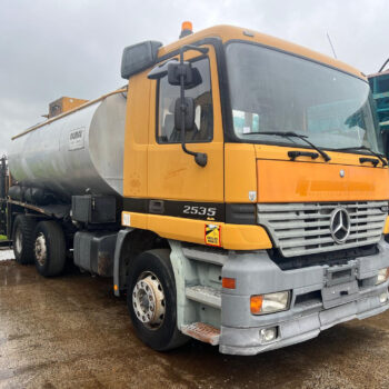 Mercedes-Benz 2535 ACMAR bitumen sprayer
