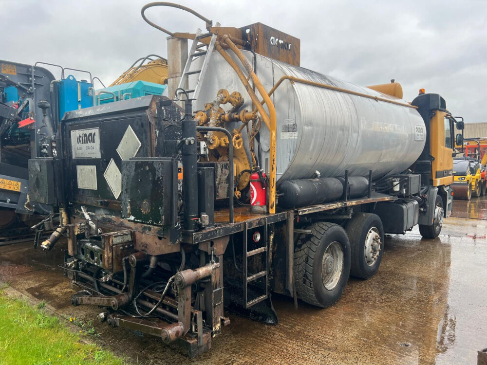 Mercedes-Benz 2535 ACMAR bitumen sprayer