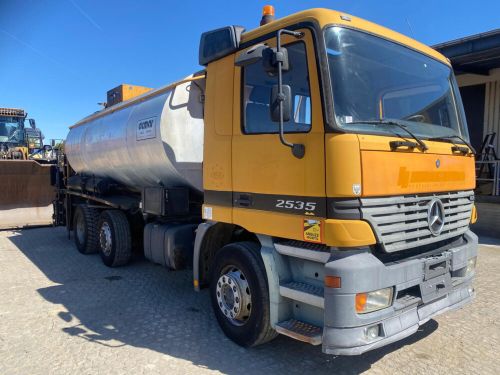 Mercedes-Benz 2535 ACMAR bitumen sprayer