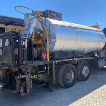 Mercedes-Benz 2535 ACMAR bitumen sprayer
