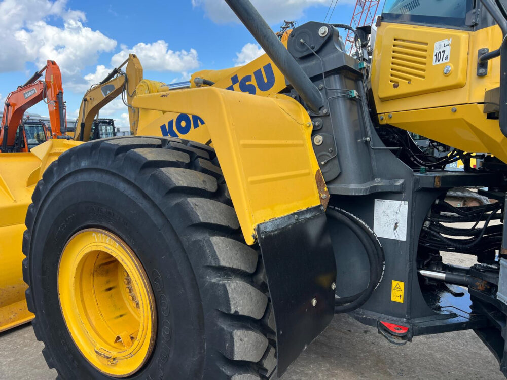 Komatsu WA470-7 wiellader