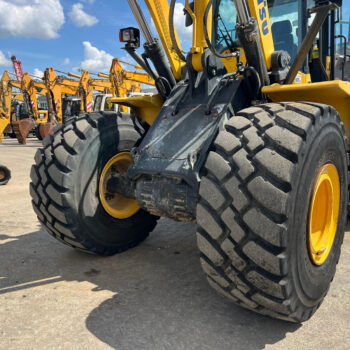 Komatsu WA470-7 wiellader