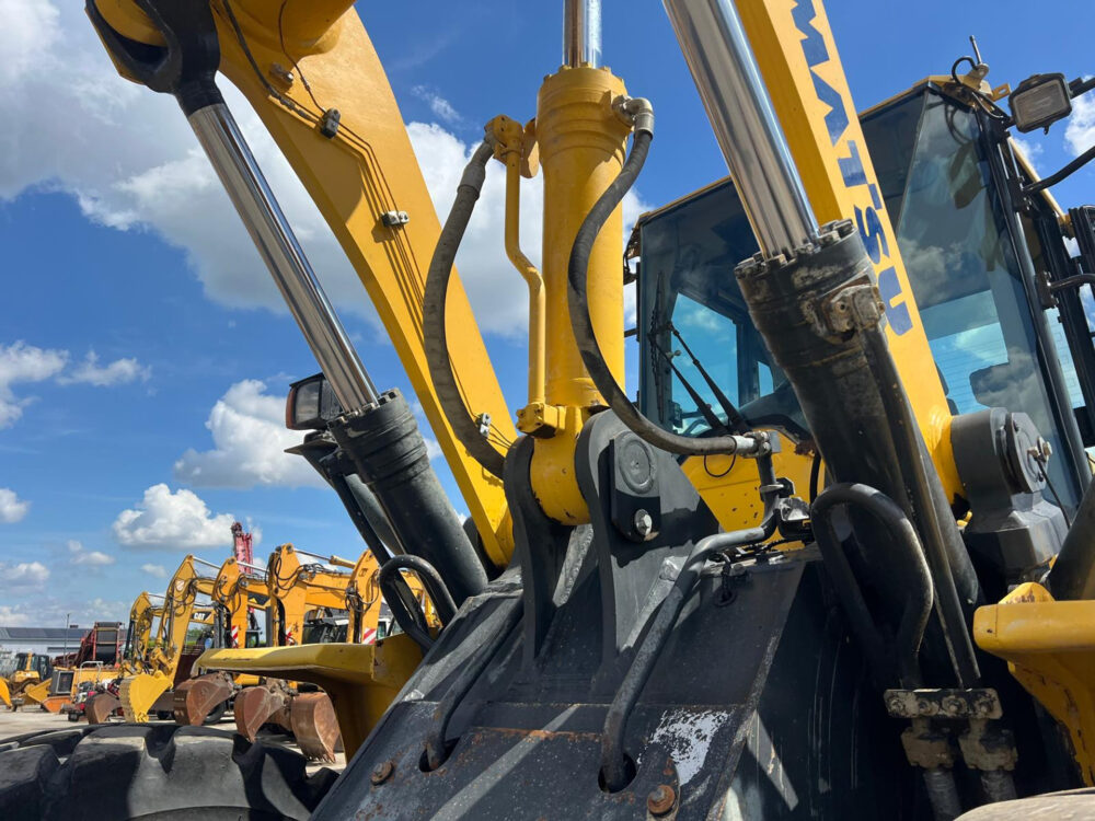 Komatsu WA470-7 wiellader