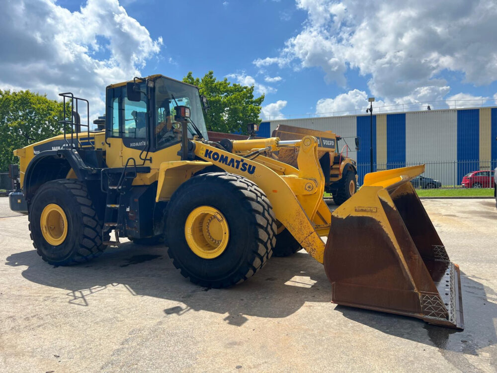 Komatsu WA470-7 wiellader