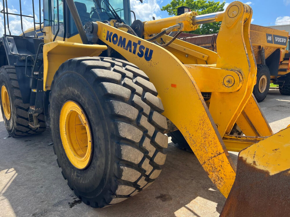 Komatsu WA470-7 wiellader