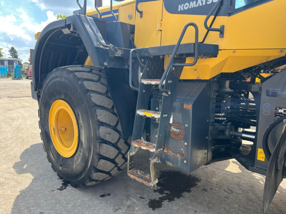 Komatsu WA470-7 wiellader