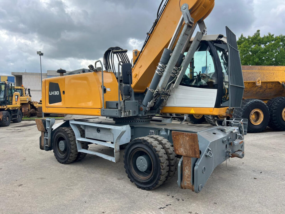 Liebherr LH30M litronic overslagmachine
