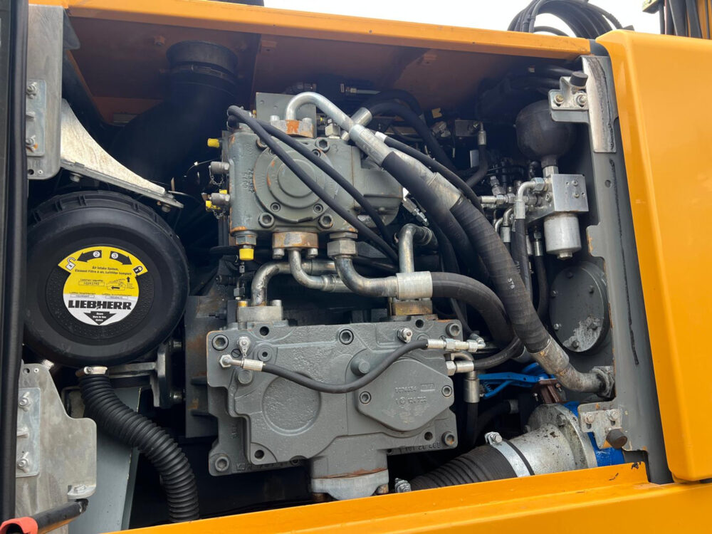 Liebherr LH30M litronic overslagmachine