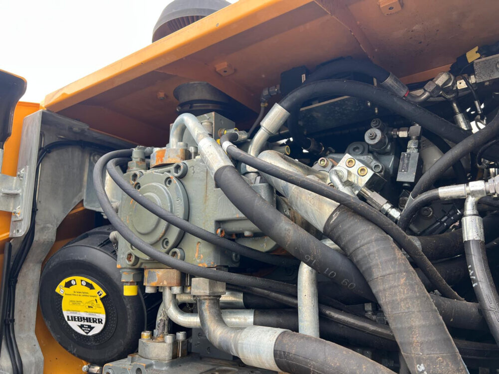 Liebherr LH30M litronic overslagmachine