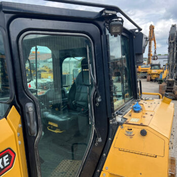 Caterpillar D6 XL next gen bulldozer