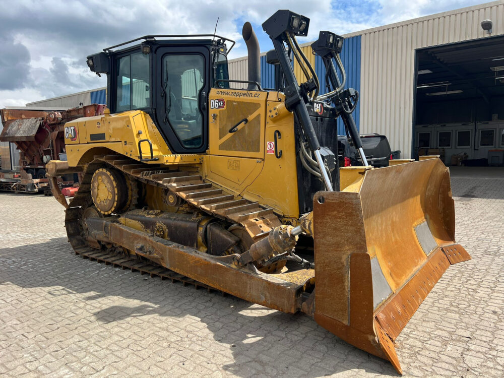 Caterpillar D6 XL next gen bulldozer