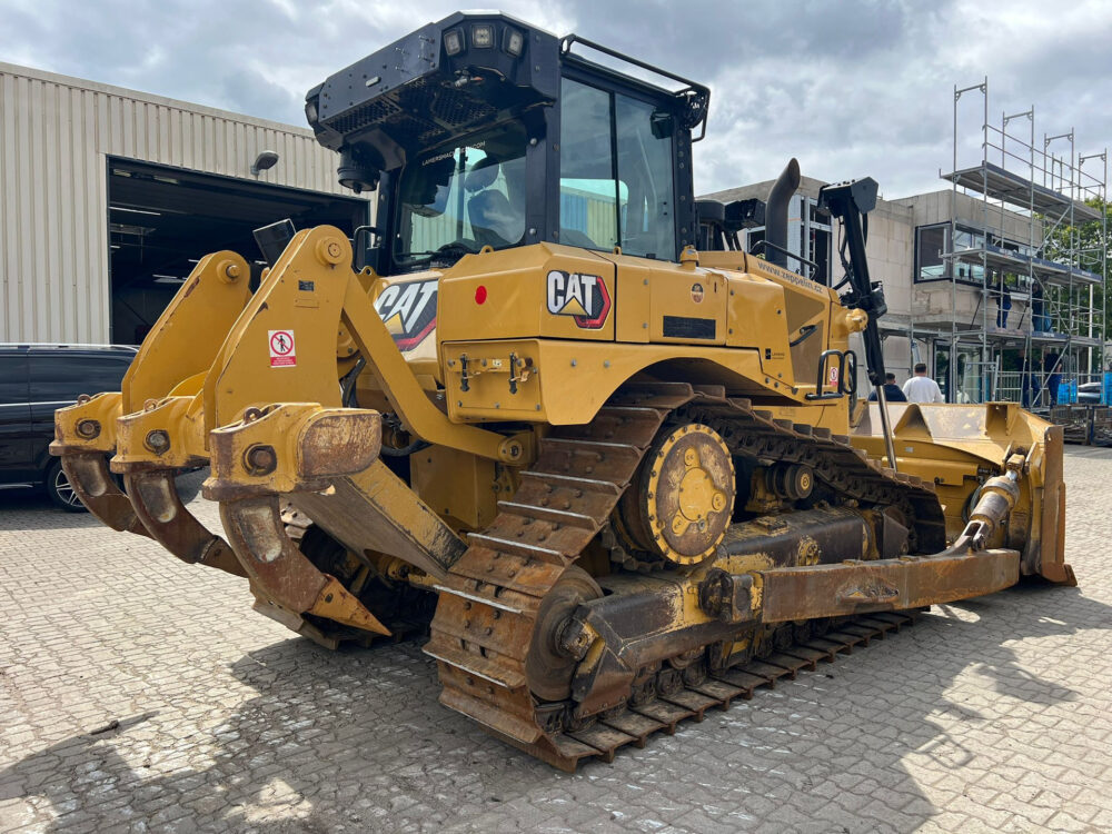 Caterpillar D6 XL next gen bulldozer