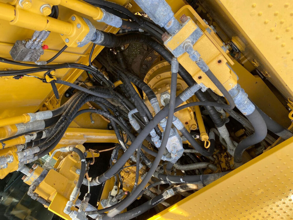 Caterpillar 330 FLN rupsgraafmachine
