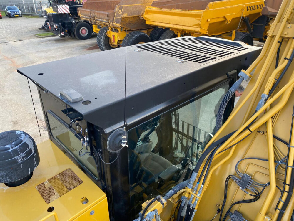 Caterpillar 330 FLN rupsgraafmachine