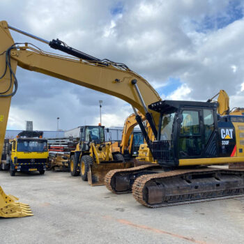 Caterpillar 330 FLN rupsgraafmachine