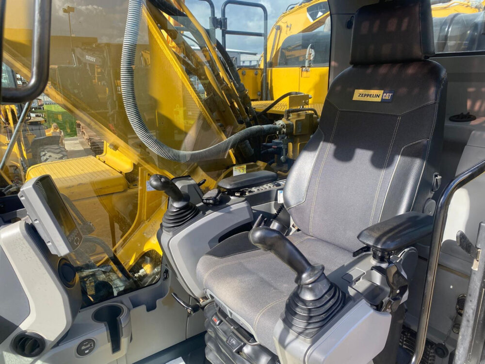 Caterpillar 330 FLN rupsgraafmachine