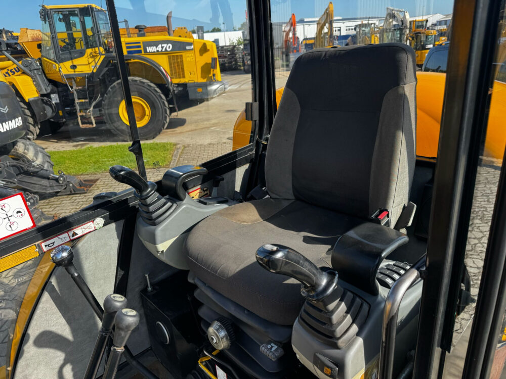 JCB 803 super minigraver