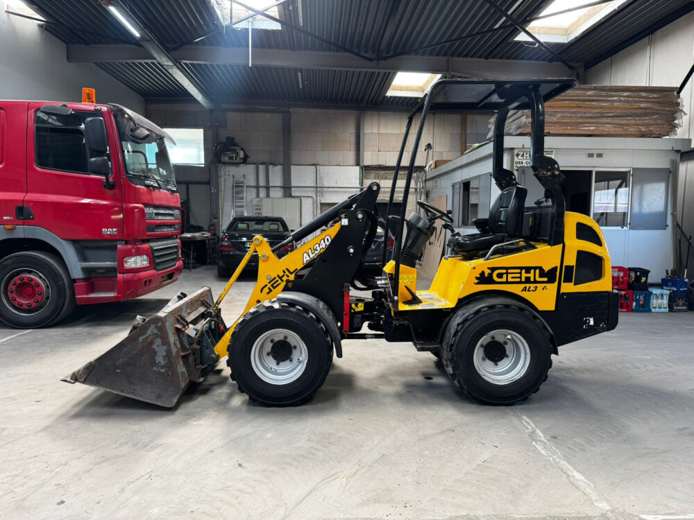 Gehl AL340 wiellader with registration!
