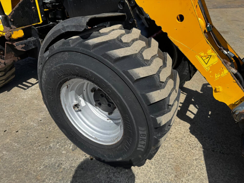 Gehl AL340 wiellader with registration!
