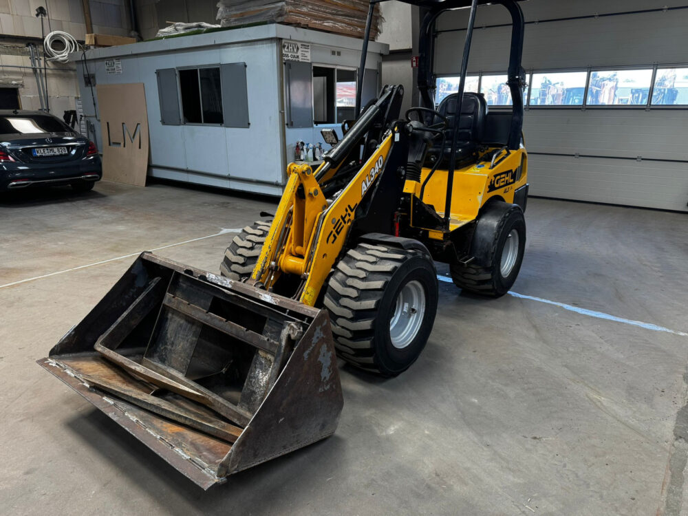 Gehl AL340 wiellader with registration!