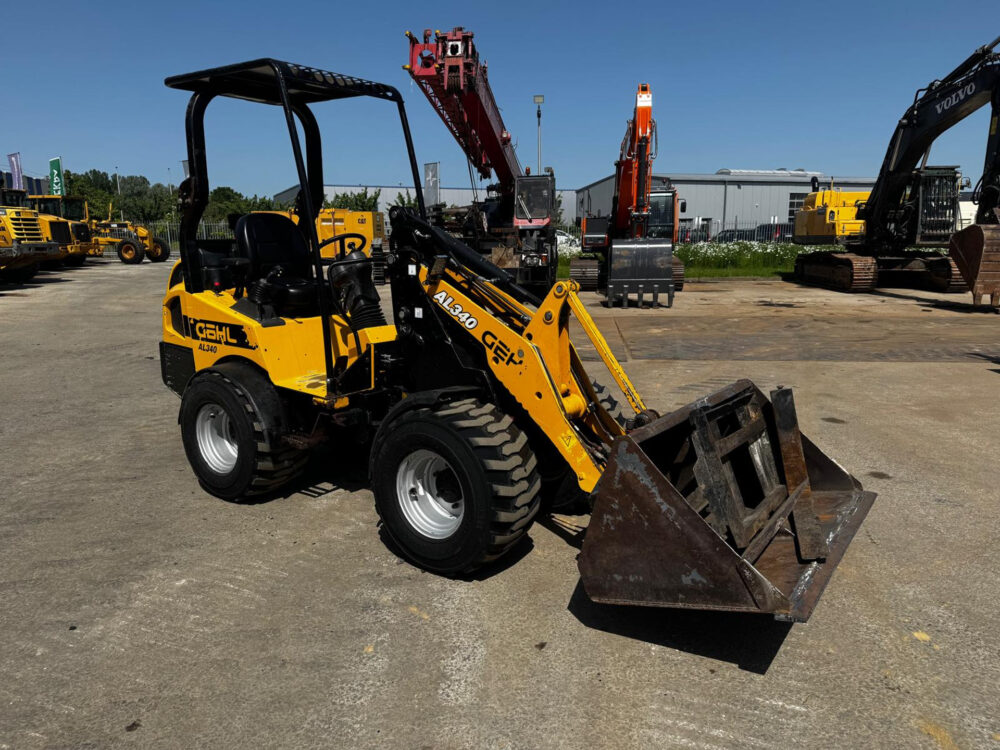 Gehl AL340 wiellader with registration!