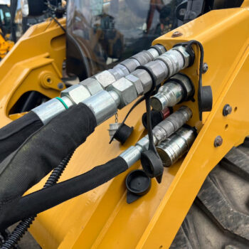 Caterpillar 272D3XE Schranklader