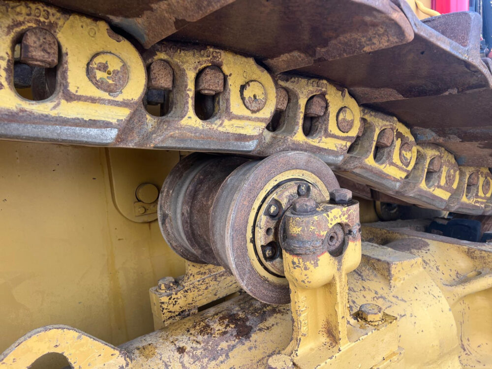 Caterpillar D9T bulldozer