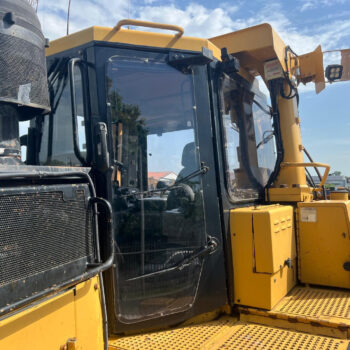Caterpillar D9T bulldozer