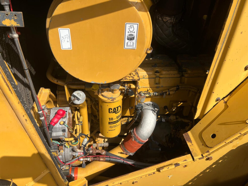 Caterpillar D9T bulldozer