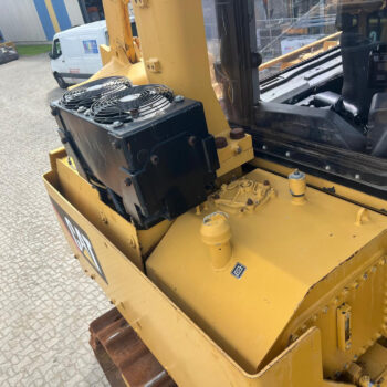 Caterpillar D9T bulldozer