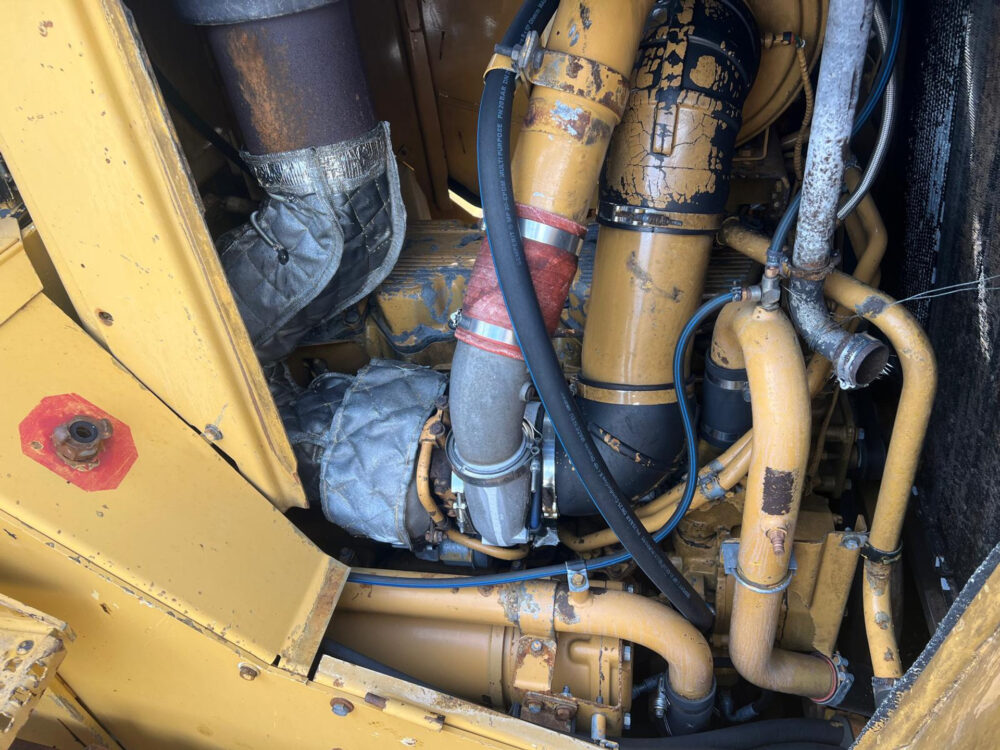 Caterpillar D9T bulldozer