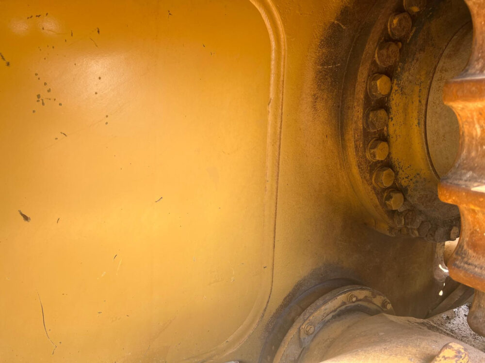 Caterpillar D9T bulldozer