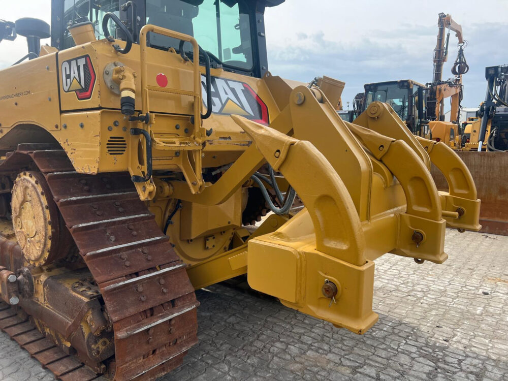 Caterpillar D6 XL next gen bulldozer
