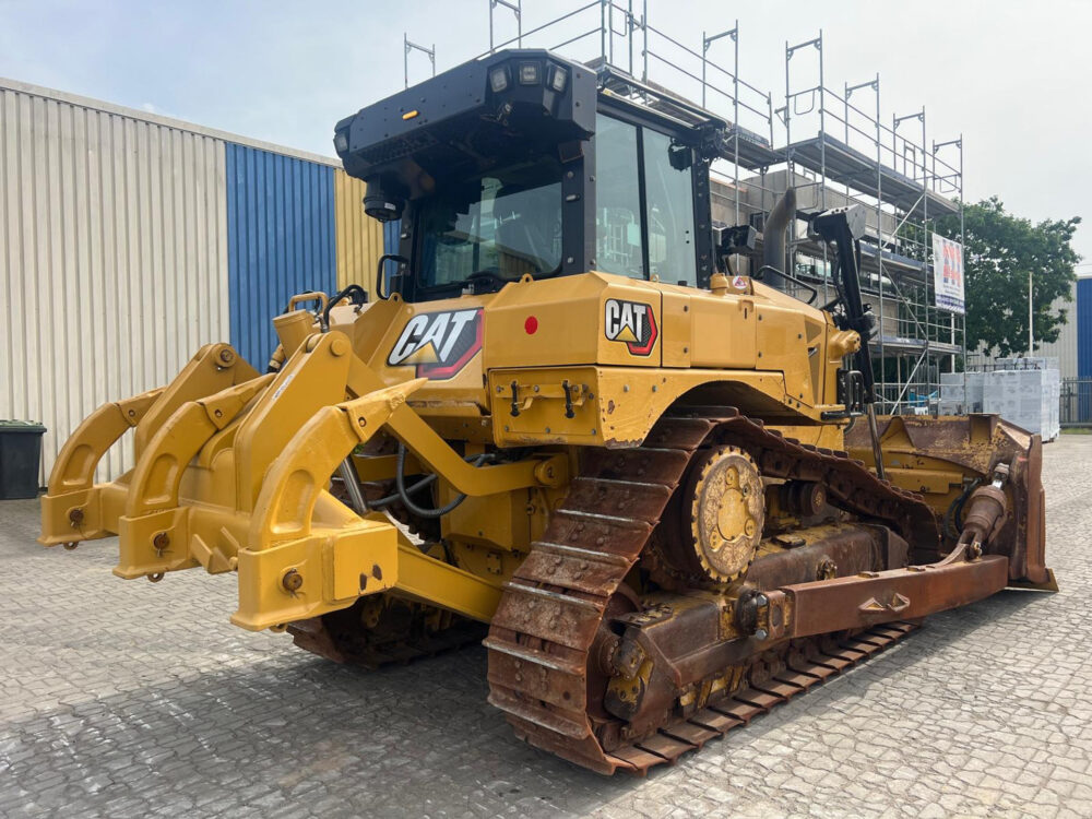 Caterpillar D6 XL next gen bulldozer