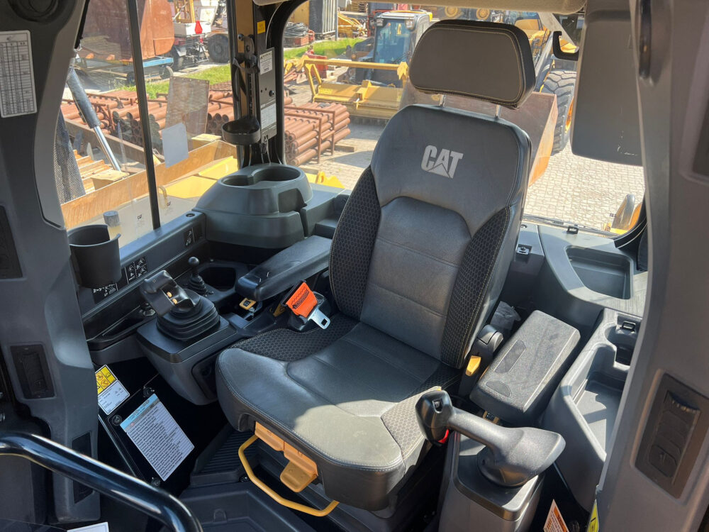 Caterpillar D6 XL next gen bulldozer