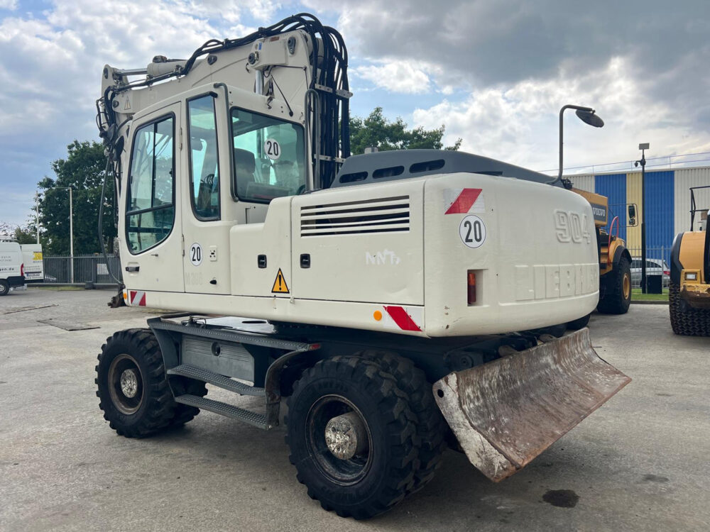 Liebherr A904 C mobiele graafmachine