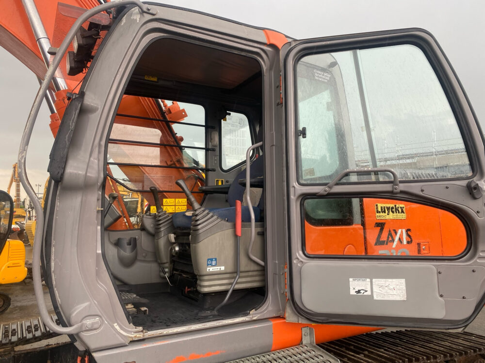 seHitachi ZX210 LC-1 rupsgraafmachine