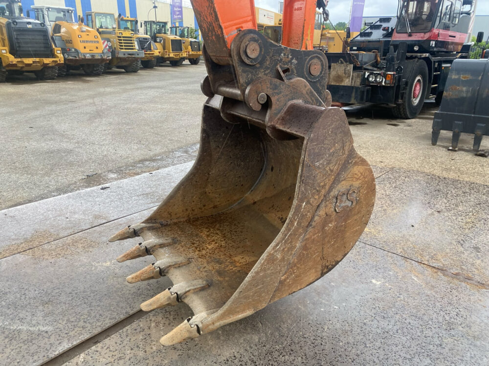 seHitachi ZX210 LC-1 rupsgraafmachine