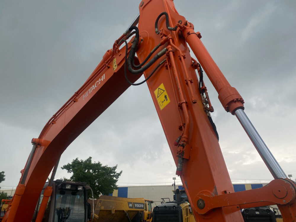 seHitachi ZX210 LC-1 rupsgraafmachine