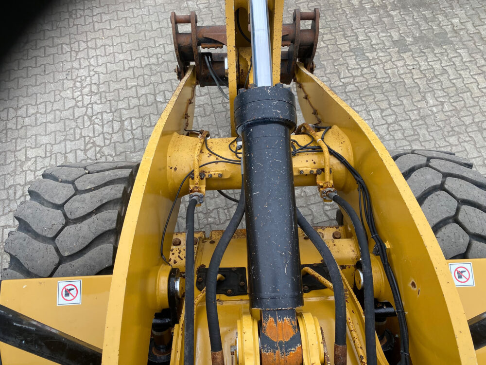 Caterpillar 962 M wiellader