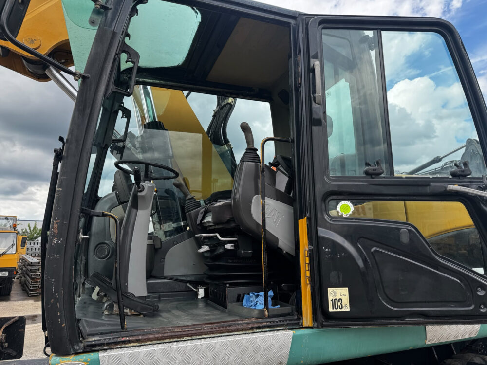 Caterpillar M318 D mobiele graafmachine