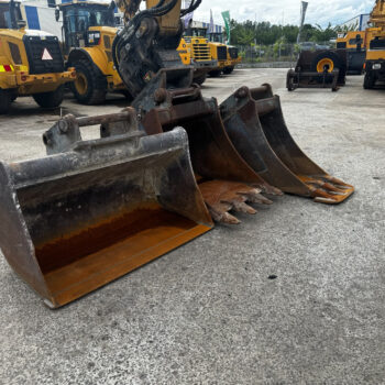 Caterpillar M318 D mobiele graafmachine