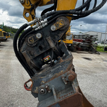 Caterpillar M318 D mobiele graafmachine