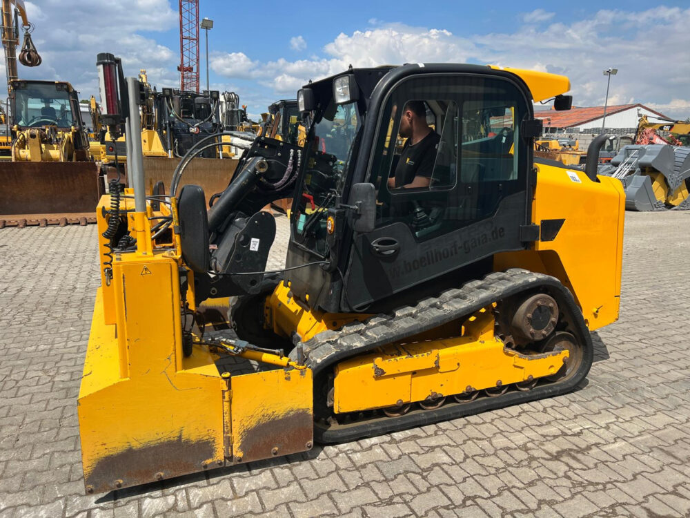 JCB 225 T schranklader