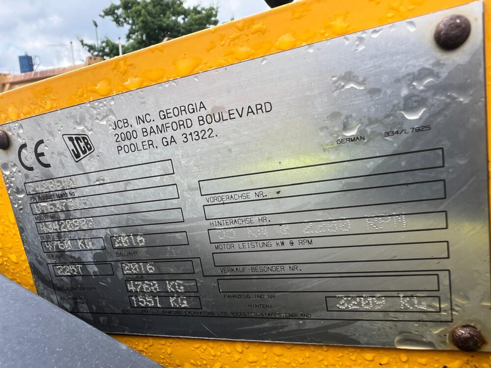 JCB 225 T schranklader